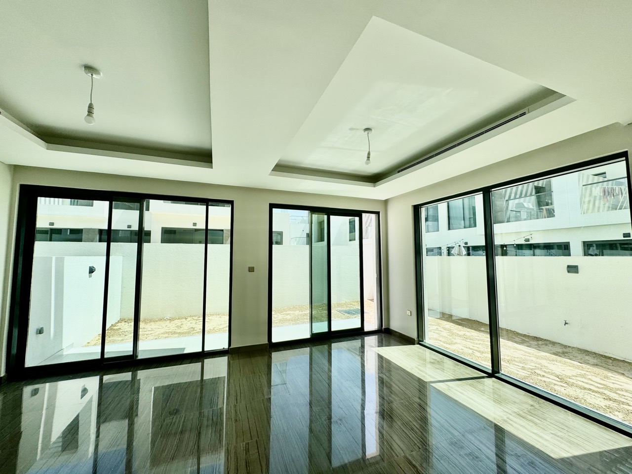 5 bed townhouse in Trump Estates, photo 2