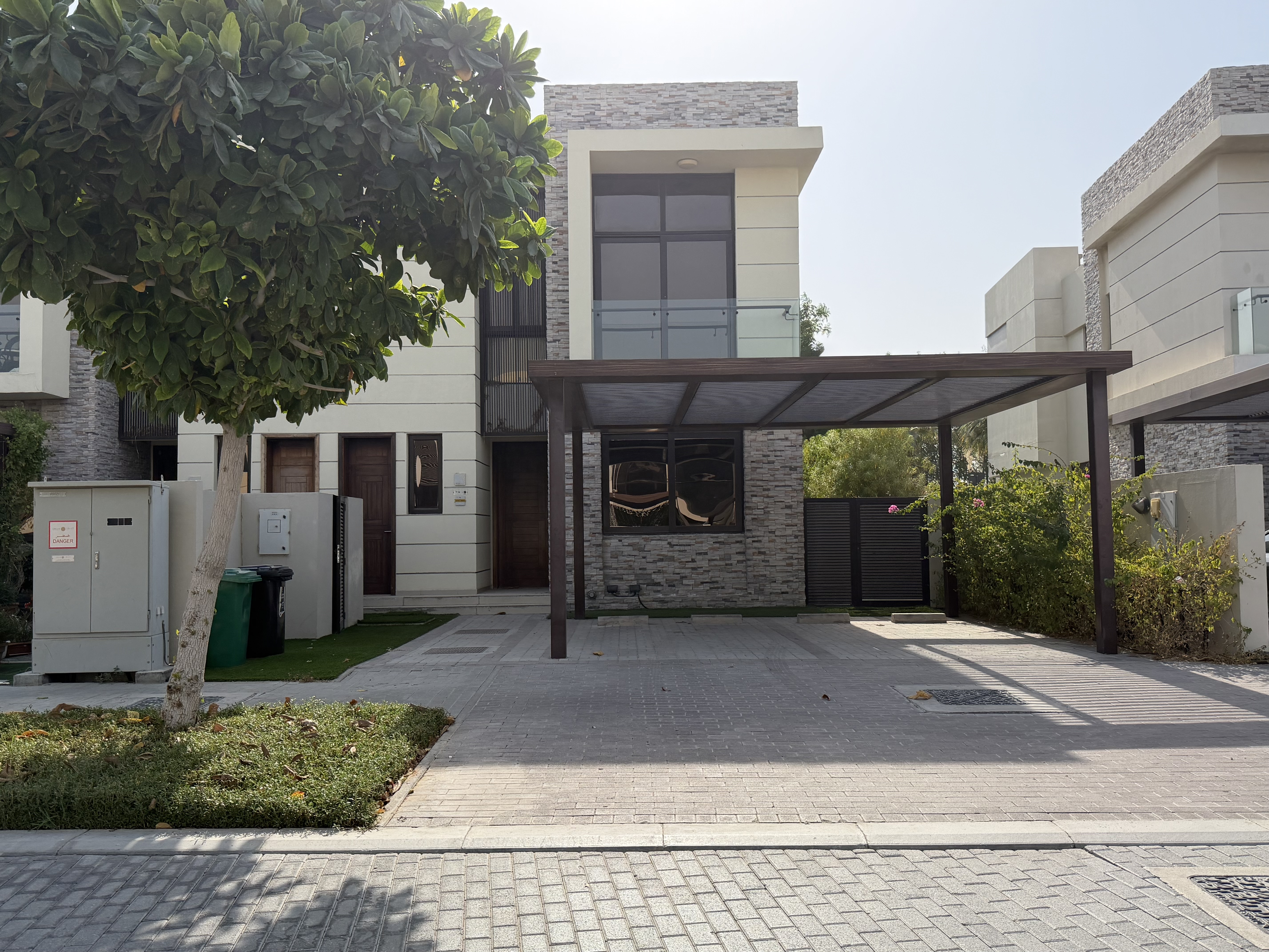 3 bed townhouse in The Park Villas