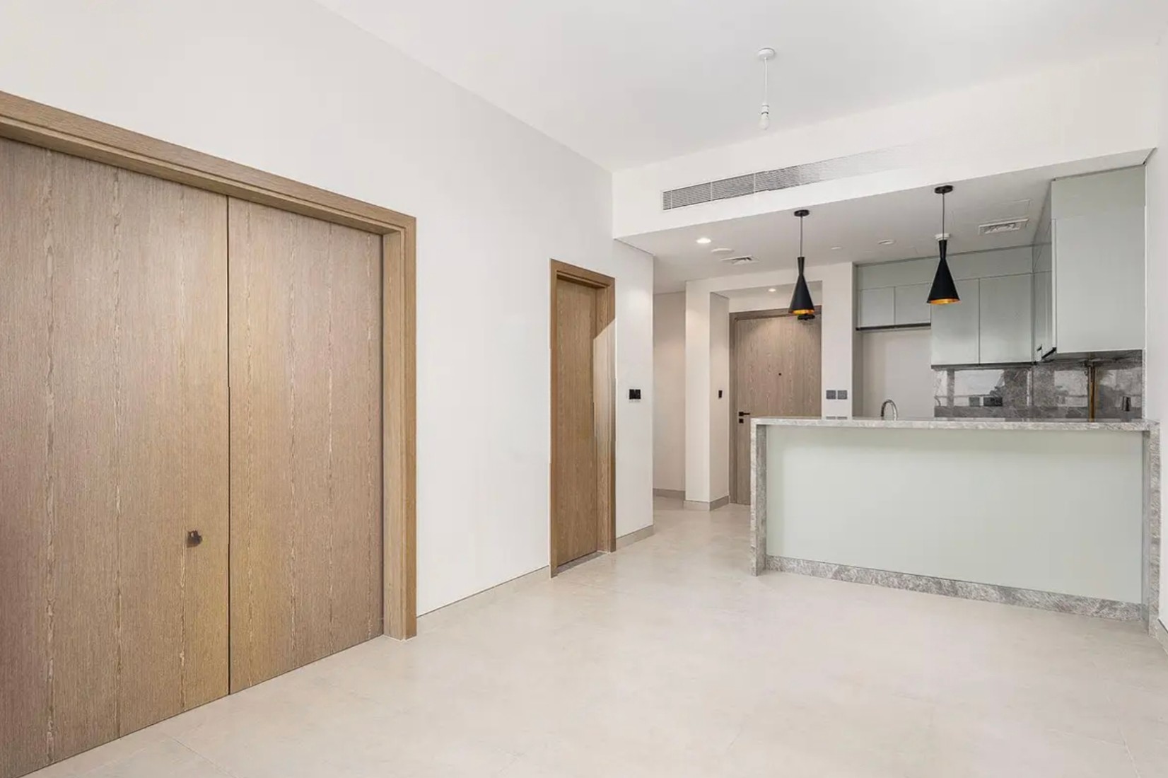 1 bed apartment in Golf Gate, photo 2