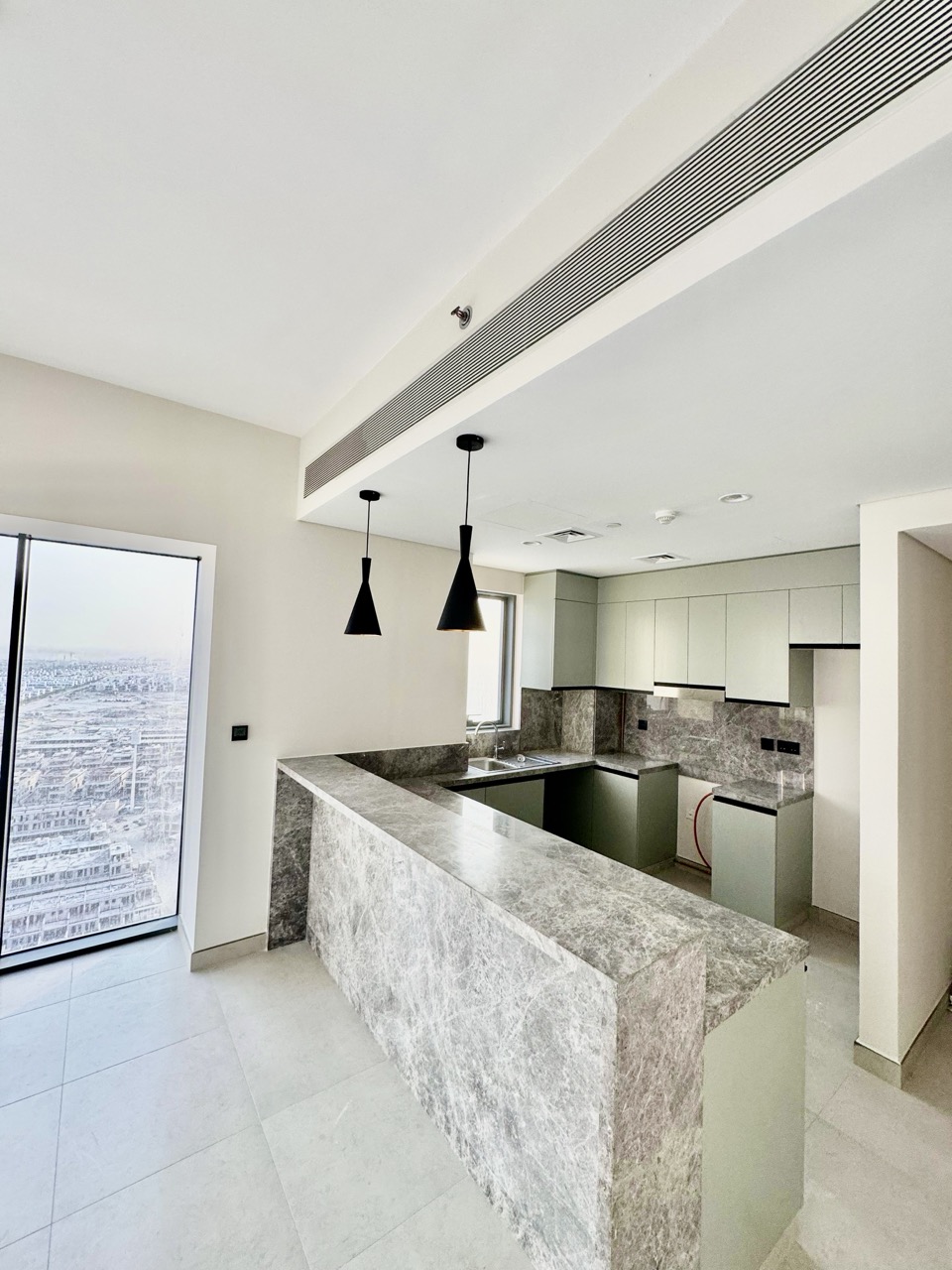 2 bed apartment in Golf Gate, photo 3