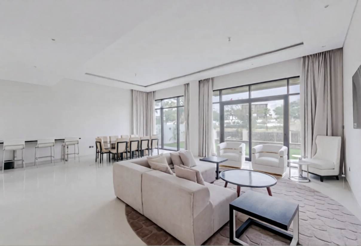5 bed villa in The Park Villas, photo 2