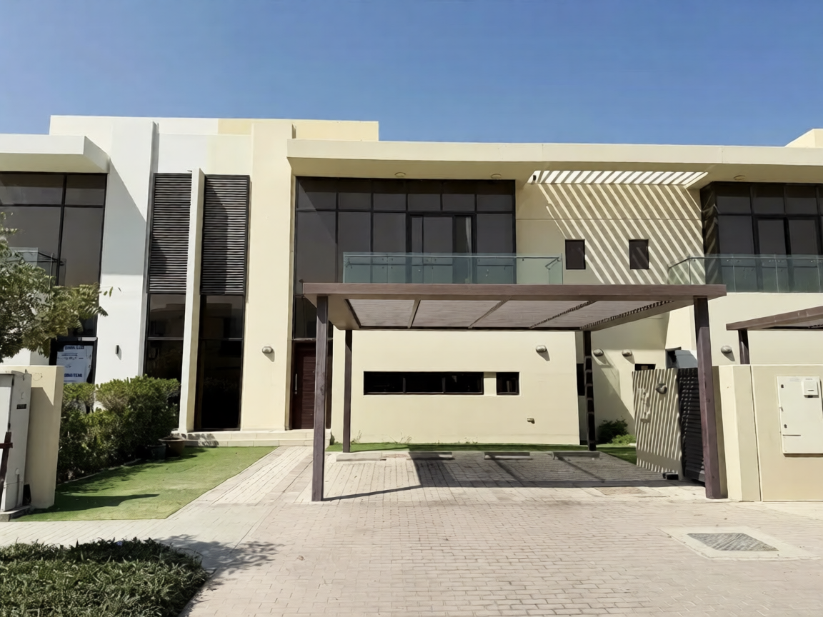 3 bed townhouse in The Park Villas