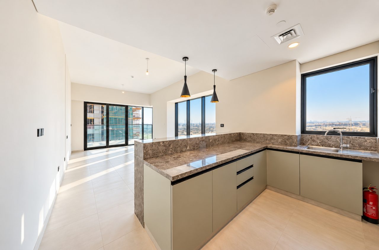 2 bed apartment in Golf Gate, photo 1
